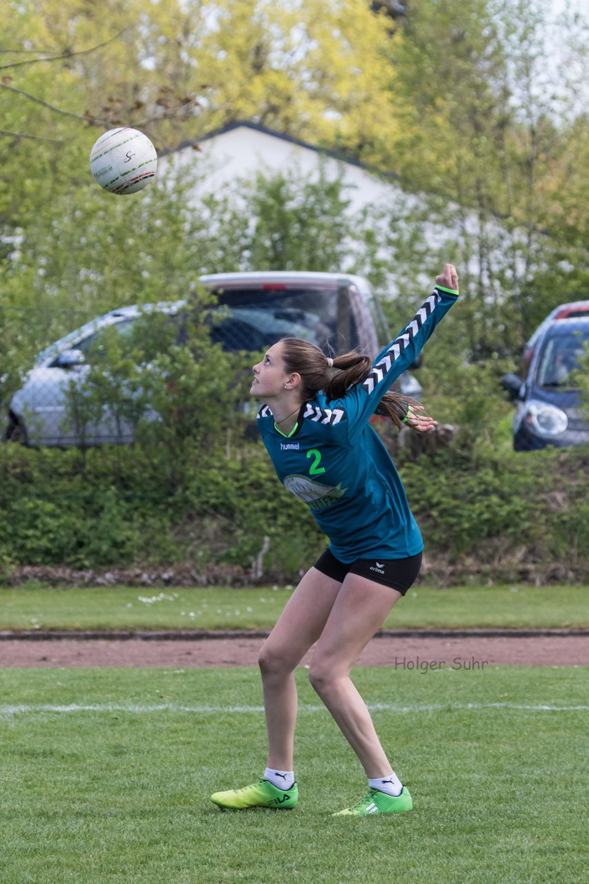 Bild 423 - Faustball Frauen Wiemersdorf